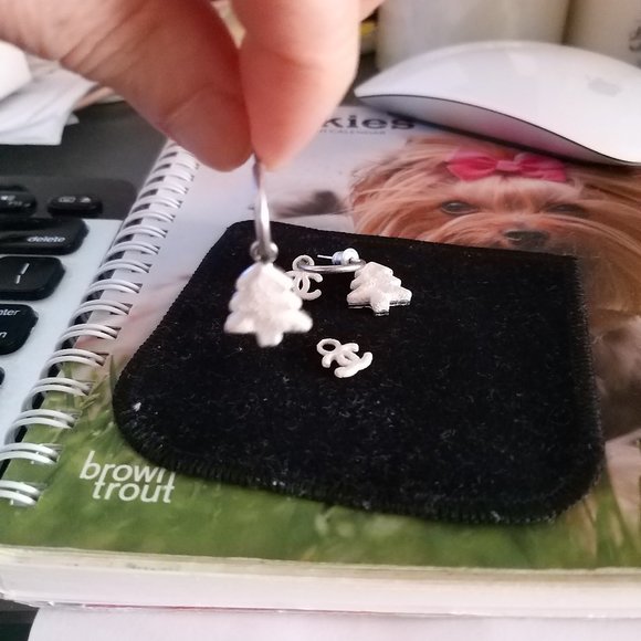 Auth. Chanel White/Silver Christmas Tree CC Logo Dangle Earrings - Pre-Owned - Picture 7 of 9